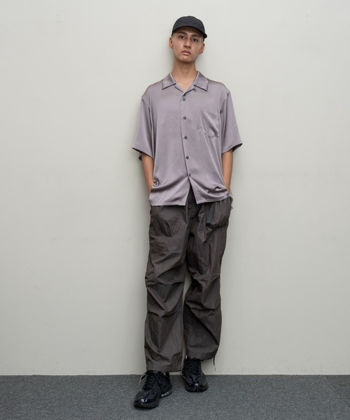bal（バル）の「【BAL（バル）/2024春夏】POLYESTER SATIN SS SHIRT（シャツ/ブラウス・メンズ・キャメル/カーキ・1/2/3）」の21枚目の写真