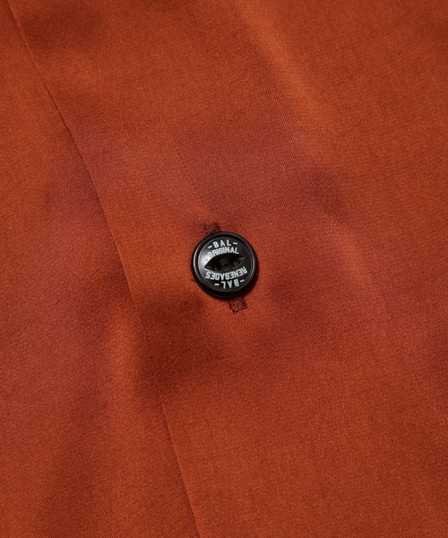 bal（バル）の「【BAL（バル）/2024春夏】POLYESTER SATIN SS SHIRT（シャツ/ブラウス・メンズ・キャメル/カーキ・1/2/3）」の7枚目の写真
