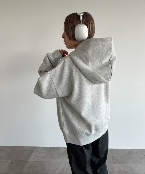 apres jour mignon(アプレジュールミニョン)の「ロゴフーディー【ZOZOTOWN限定アイテム】(パーカー・レディース・ボルドー/杢グレー/ナチュラル/ネイビー・X-LARGE/フリー)」の17枚目の写真