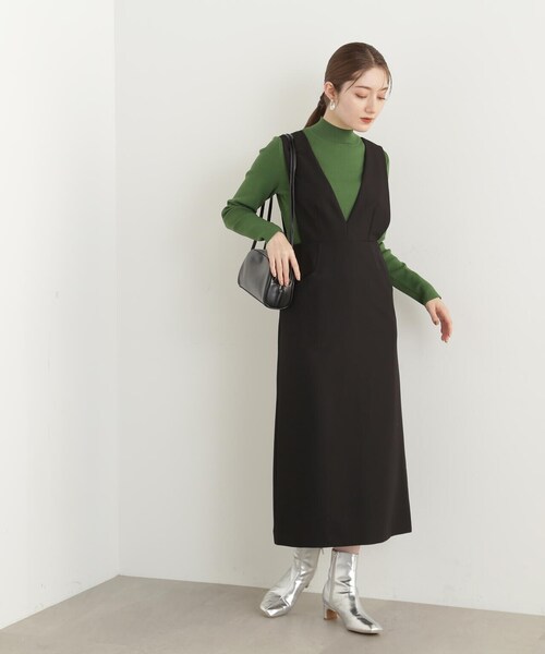 N.（N. Natural Beauty Basic）（エヌエヌナチュラルビューティーベーシック）の「プランジネックジャンパースカート（ジャンパースカート・レディース・ブラウン/ブラック/グレー・SMALL/MEDIUM）」の7枚目の写真