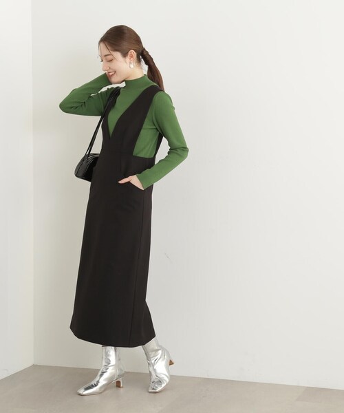 N.（N. Natural Beauty Basic）（エヌエヌナチュラルビューティーベーシック）の「プランジネックジャンパースカート（ジャンパースカート・レディース・ブラウン/ブラック/グレー・SMALL/MEDIUM）」の8枚目の写真