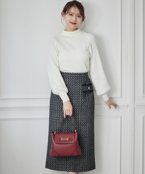 12Twelve Agenda(トゥエルブ アジェンダ)の「パールトリミングタートルネックニットプルオーバー(ニット/セーター・レディース・オフホワイト/ネイビー/オレンジ・M)」の14枚目の写真