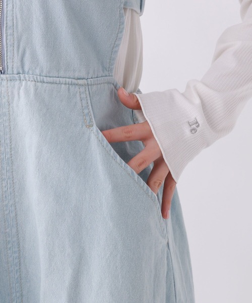 repipi armario(レピピ アルマリオ)の「デニムZIPジャンスカ(ジャンパースカート・キッズ・ブルー/ブラック・SMALL/MEDIUM/LARGE)」の5枚目の写真