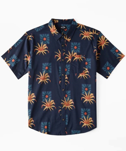 BILLABONG(ビラボン)の「BILLABONG/ビラボン 半袖シャツ ボタニカル柄 薄手 BE011-123(シャツ/ブラウス・メンズ・ネイビー/グレイッシュベージュ・M/L)」の6枚目の写真
