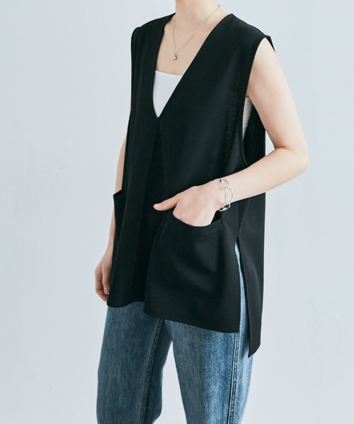 kirakiraShop(キラキラショップ)の「もっちもちの触り心地がやみつき。「mochiz」全方向 ストレッチ 深Vネック ベスト(ベスト・レディース・ブラック/ライトグレー/ネイビー/ライトベージュ/チャコール/オリーブ/グリーン系その他/ブルーグレー・M/L)」の15枚目の写真