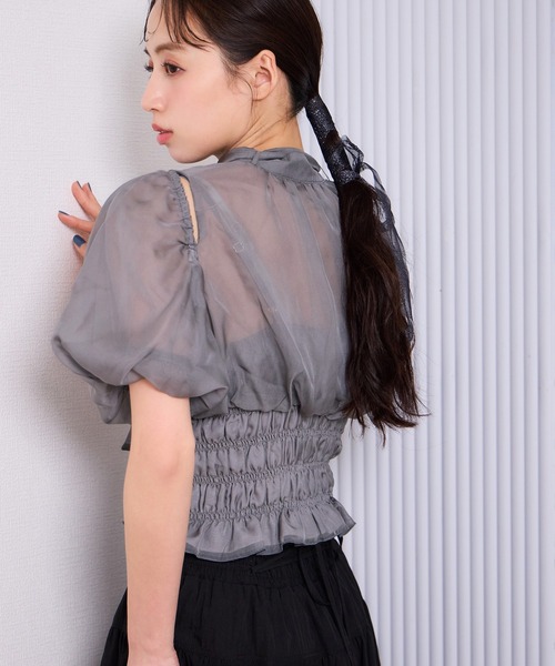 one after another NICE CLAUP（ワンアフターアナザーナイスクラップ）の「前後2wayブラウス/シャーリングキャミセット（シャツ/ブラウス・レディース・ベージュ/ブルー系その他/チャコールグレー/アイボリー・FREE）」の19枚目の写真