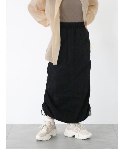 ehka sopo(エヘカソポ)の「サイドドロストナロースカート(スカート・レディース・ベージュ/カーキ/ブラック・F)」の1枚目の写真