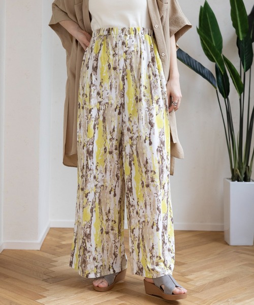 LEPSIM(レプシィム)の「楊柳柄イージーパンツ 987512(その他パンツ・レディース・ブルー/イエロー/オフホワイト/ブラック・FREE)」の4枚目の写真
