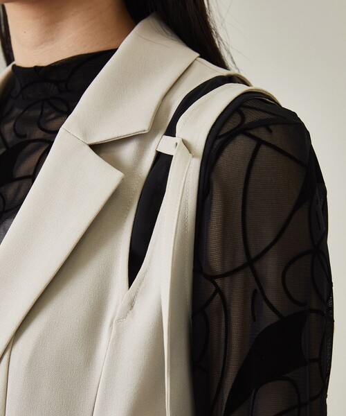 UNITED TOKYO（ユナイテッドトウキョウ）の「カッティングシアーコンビベスト- セットアップ 可-（ベスト・レディース・アイボリー/ブラック・FREE）」の3枚目の写真