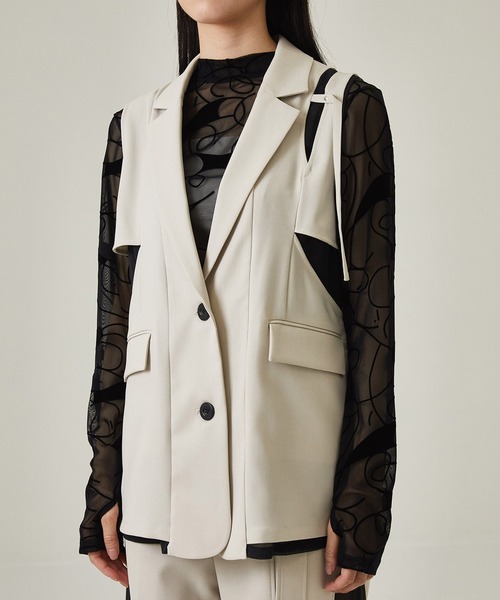 UNITED TOKYO（ユナイテッドトウキョウ）の「カッティングシアーコンビベスト- セットアップ 可-（ベスト・レディース・アイボリー/ブラック・FREE）」の15枚目の写真