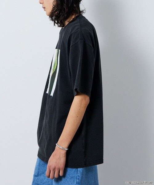 FREAK'S STORE（フリークスストア）の「FREAK’S STORE/フリークスストア STARWARS/スターウォーズ(UP) フロスト加工ショートスリーブTシャツ/半袖/リラックスフィット（Tシャツ/カットソー・メンズ・ホワイト/ブラック・MEDIUM/LARGE）」の6枚目の写真