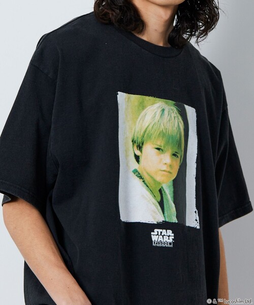 FREAK'S STORE（フリークスストア）の「FREAK’S STORE/フリークスストア STARWARS/スターウォーズ(UP) フロスト加工ショートスリーブTシャツ/半袖/リラックスフィット（Tシャツ/カットソー・メンズ・ホワイト/ブラック・MEDIUM/LARGE）」の4枚目の写真