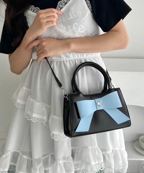 Loueme（ルエム）の「ビッグリボンハンドバッグ（ハンドバッグ・レディース・シルバー/アイボリー/その他2/その他1/ピンク・FREE）」の2枚目の写真