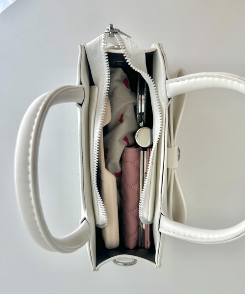 Loueme（ルエム）の「ビッグリボンハンドバッグ（ハンドバッグ・レディース・シルバー/アイボリー/その他2/その他1/ピンク・FREE）」の14枚目の写真