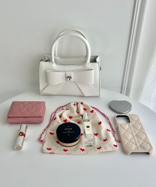 Loueme（ルエム）の「ビッグリボンハンドバッグ（ハンドバッグ・レディース・シルバー/アイボリー/その他2/その他1/ピンク・FREE）」の22枚目の写真