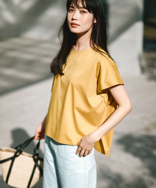 23区(ニジュウサンク)の「【洗える】スムースデザイン フォルム カットソー(Tシャツ/カットソー・レディース・ベージュ系/オレンジ系/イエロー系/カーキ系/ブラック系/ホワイト系・44/46)」の5枚目の写真