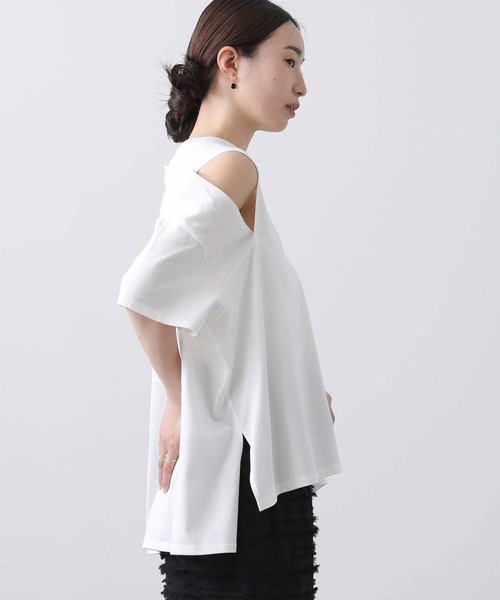 anana(アナナ)の「ショルダースリットカットソー(Tシャツ/カットソー・レディース・チャコールグレー/オフホワイト・FREE)」の17枚目の写真