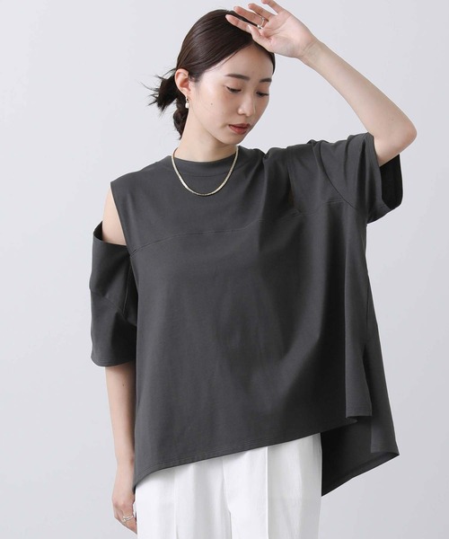 anana(アナナ)の「ショルダースリットカットソー(Tシャツ/カットソー・レディース・チャコールグレー/オフホワイト・FREE)」の3枚目の写真