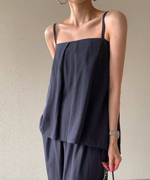 Doula Doula（ドゥーラドゥーラ）の「セットアップ キャミソール&パンツ 2点セット（セットアップ・レディース・ベージュ/ネイビー・FREE）」の10枚目の写真