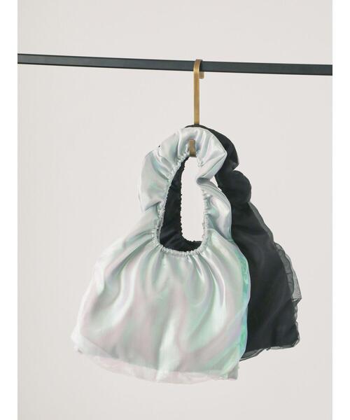 Lugnoncure（ルノンキュール）の「ギャザーマルシェバッグ（ハンドバッグ・レディース・シルバー/ブラック・F）」の3枚目の写真