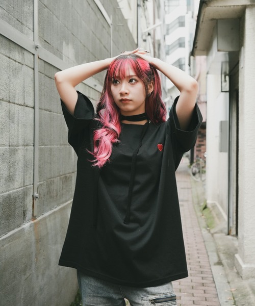 DEVICE(デバイス)の「コットン 100 プレーン ハート ワンポイント ビッグシルエット 刺繍T(Tシャツ/カットソー・レディース・ホワイト/ブラック・FREE)」の7枚目の写真
