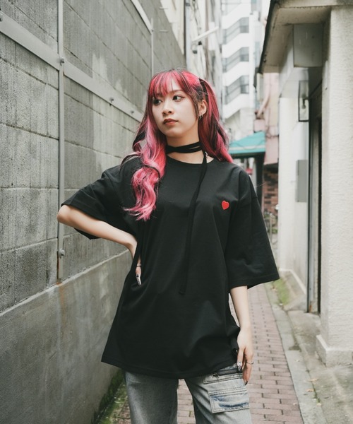 DEVICE(デバイス)の「コットン 100 プレーン ハート ワンポイント ビッグシルエット 刺繍T(Tシャツ/カットソー・レディース・ホワイト/ブラック・FREE)」の4枚目の写真