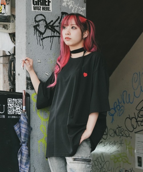 DEVICE(デバイス)の「コットン 100 プレーン ハート ワンポイント ビッグシルエット 刺繍T(Tシャツ/カットソー・レディース・ホワイト/ブラック・FREE)」の18枚目の写真