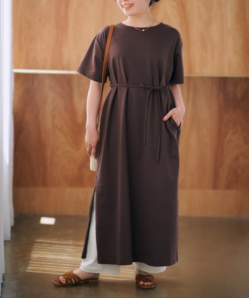 COHINA（コヒナ）の「ライトスウェットゆるTワンピース【低身長・小柄女性】（ワンピース・レディース・ブラウン/ピンク/チャコールグレー/オフホワイト・ONE SIZE）」の3枚目の写真