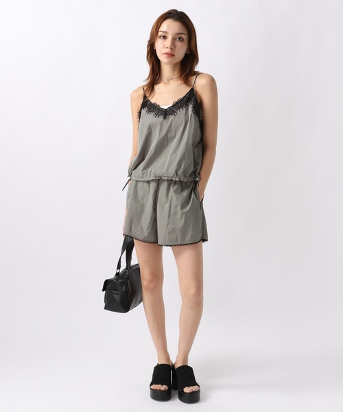 FOREVER 21（フォーエバー トゥエンティーワン）の「【2024SS】レースドッキングナイロンキャミ（キャミソール・レディース・グレー/ピンク・FREE）」の11枚目の写真