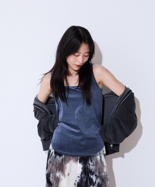 JEANASIS（ジーナシス）の「ショルダースナップベロアタンク/142595（タンクトップ・レディース・ネイビー/ブラウン/ブルー/ブラウン系その他/グレー系その他・FREE）」の5枚目の写真