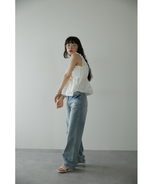 DRWCYS(ドロシーズ)の「ストレートワイドデニムパンツ(デニムパンツ・レディース・ブルー・MEDIUM/SMALL)」の3枚目の写真