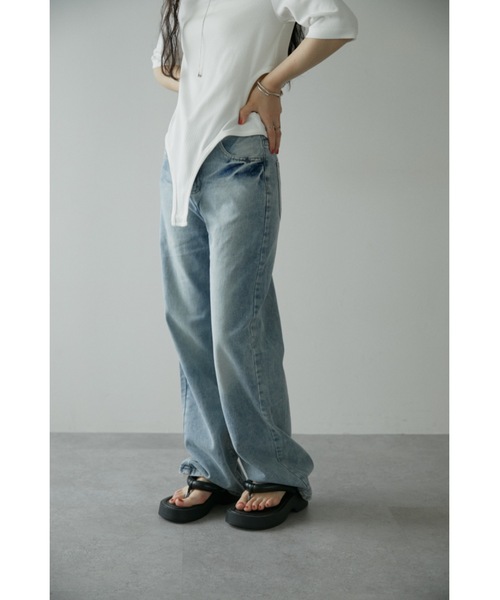 DRWCYS(ドロシーズ)の「ストレートワイドデニムパンツ(デニムパンツ・レディース・ブルー・MEDIUM/SMALL)」の9枚目の写真