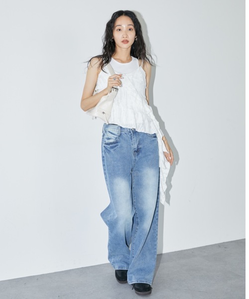 DRWCYS(ドロシーズ)の「ストレートワイドデニムパンツ(デニムパンツ・レディース・ブルー・MEDIUM/SMALL)」の17枚目の写真