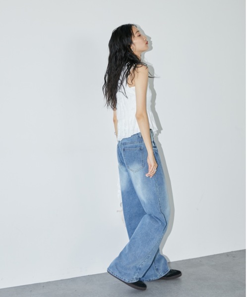 DRWCYS(ドロシーズ)の「ストレートワイドデニムパンツ(デニムパンツ・レディース・ブルー・MEDIUM/SMALL)」の18枚目の写真