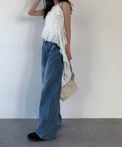 DRWCYS(ドロシーズ)の「ストレートワイドデニムパンツ(デニムパンツ・レディース・ブルー・MEDIUM/SMALL)」の15枚目の写真