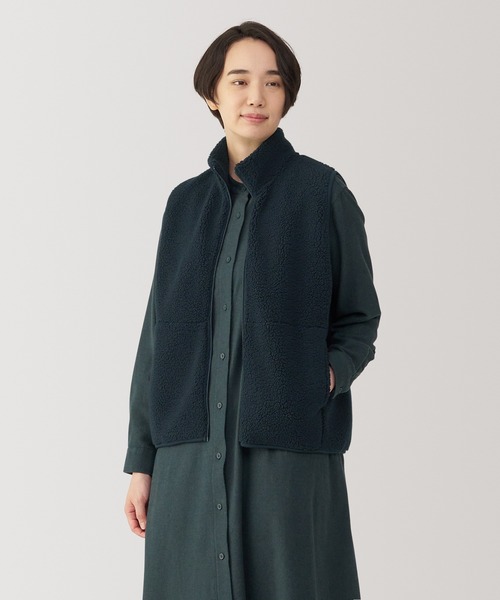 無印良品（ムジルシリョウヒン）の「婦人　ボアフリースベスト（ベスト・レディース・スモークピンク/アイボリー/ダークネイビー/ライトグリーン・XL/L/M/S）」の3枚目の写真