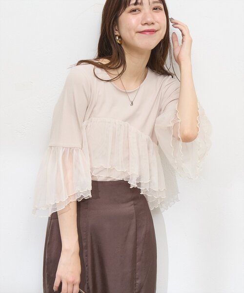 natural couture(ナチュラルクチュール)の「osonoアシメチュール切替カットソートップス(Tシャツ/カットソー・レディース・オフホワイト/グレー/モカ・FREE)」の6枚目の写真