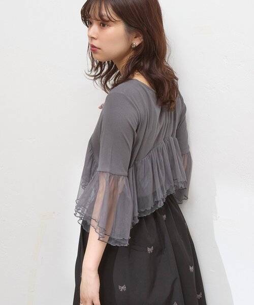 natural couture(ナチュラルクチュール)の「osonoアシメチュール切替カットソートップス(Tシャツ/カットソー・レディース・オフホワイト/グレー/モカ・FREE)」の3枚目の写真