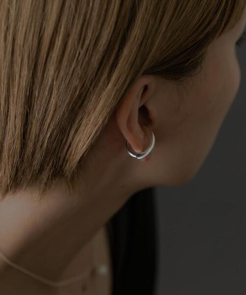 SMELLY（スメリー）の「SMELLY so’　overlap circle earcuff（イヤリング・レディース・シルバー・-）」の5枚目の写真
