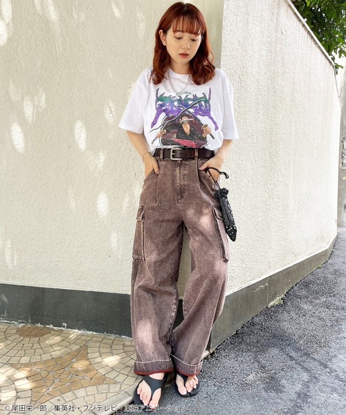 PONEYCOMB TOKYO（パニカムトーキョー）の「【ONE PIECE】ロロノア・ゾロ/Tシャツ(PONEYCOMB TOKYO)/ユニセックス（Tシャツ/カットソー・レディース・ホワイト・LARGE/MEDIUM）」の4枚目の写真