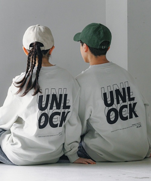 GLOBAL WORK（グローバルワーク）の「USAグラフィックスウェット/AND YUA ANY/115728（スウェット・キッズ・ホワイト系5/ブラック系9/ライトグレー系2/グレー系8/ベージュ系1/ライトグレー系1/杢グレー/ライトグレー系3/ブラック系/グレー/グレー系9・150cm/160cm/170cm）」の2枚目の写真