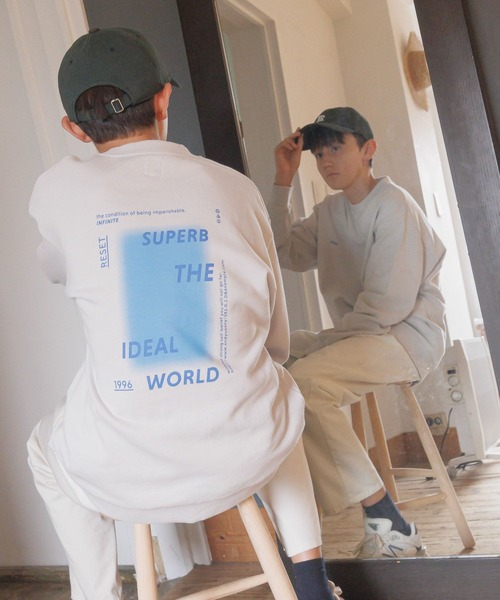 GLOBAL WORK（グローバルワーク）の「USAグラフィックスウェット/AND YUA ANY/115728（スウェット・キッズ・ホワイト系5/ブラック系9/ライトグレー系2/グレー系8/ベージュ系1/ライトグレー系1/杢グレー/ライトグレー系3/ブラック系/グレー/グレー系9・150cm/160cm/170cm）」の6枚目の写真