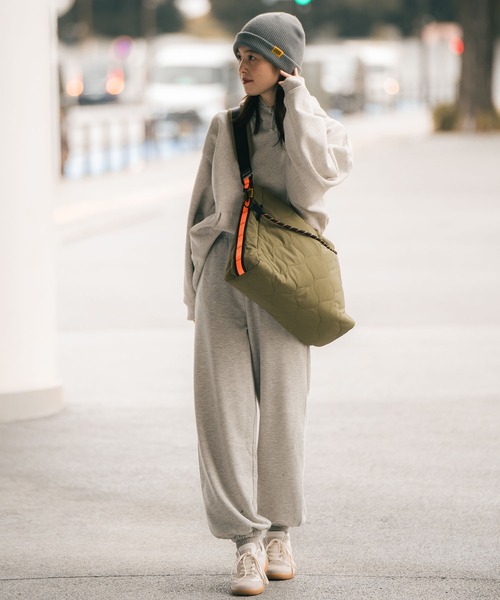 パデッドキルティングショルダーバッグ(17L)（ショルダーバッグ）｜KiU（キウ）