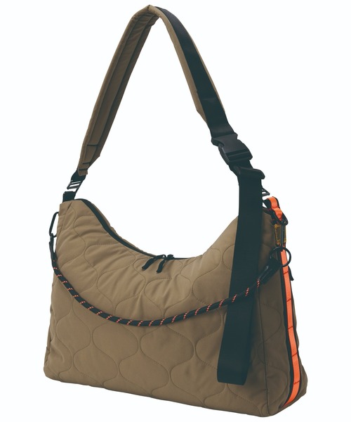 パデッドキルティングショルダーバッグ(17L)（ショルダーバッグ）｜KiU（キウ）