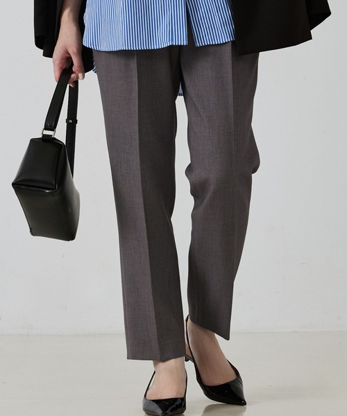qualite（カリテ）の「【美脚シルエット】ダブルクロスセンタープレスパンツ/オフィスカジュアル（スラックス・レディース・グレー/ブルー/アイボリー/ブラック・34/36/38/40）」の6枚目の写真