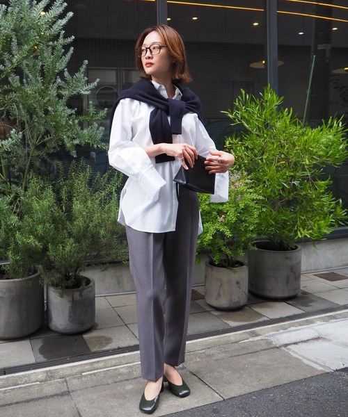 qualite（カリテ）の「【美脚シルエット】ダブルクロスセンタープレスパンツ/オフィスカジュアル（スラックス・レディース・グレー/ブルー/アイボリー/ブラック・34/36/38/40）」の15枚目の写真