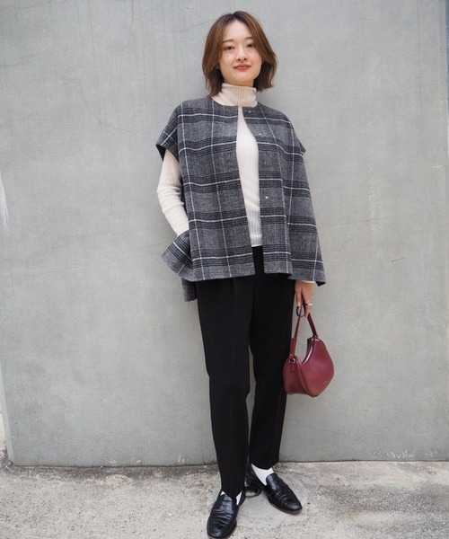 qualite（カリテ）の「【美脚シルエット】ダブルクロスセンタープレスパンツ/オフィスカジュアル（スラックス・レディース・グレー/ブルー/アイボリー/ブラック・34/36/38/40）」の17枚目の写真