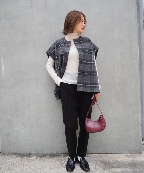 qualite（カリテ）の「【美脚シルエット】ダブルクロスセンタープレスパンツ/オフィスカジュアル（スラックス・レディース・グレー/ブルー/アイボリー/ブラック・34/36/38/40）」の18枚目の写真