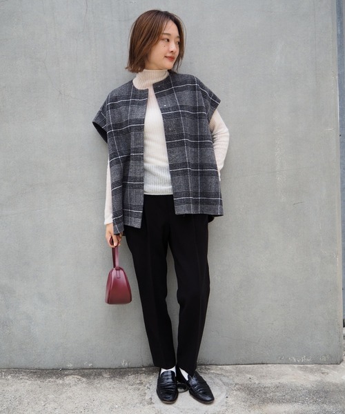 qualite（カリテ）の「【美脚シルエット】ダブルクロスセンタープレスパンツ/オフィスカジュアル（スラックス・レディース・グレー/ブルー/アイボリー/ブラック・34/36/38/40）」の21枚目の写真