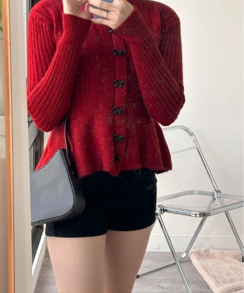 kirakiraShop(キラキラショップ)の「リボン ボタン ペプラム ラメ ニット プルオーバー(ニット/セーター・レディース・ブラック/ホワイト/レッド・FREE)」の12枚目の写真